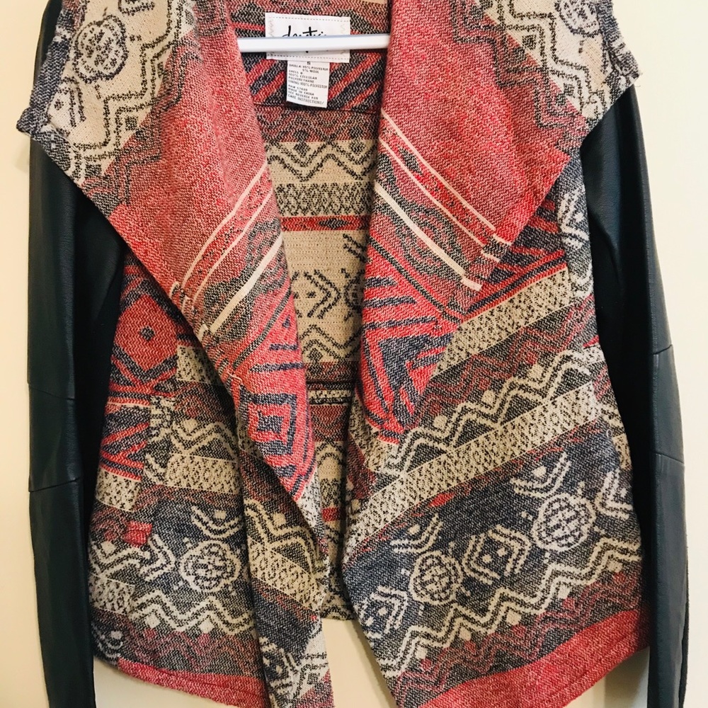 Boho chic jacket. Leather sleeves